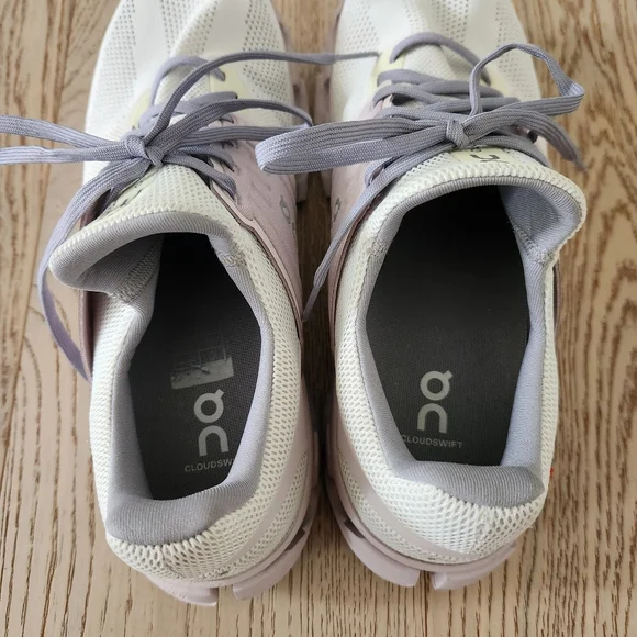 On Cloudswift 3 AD Ivory/Lily Women's Size 10 - Picture 10 of 14